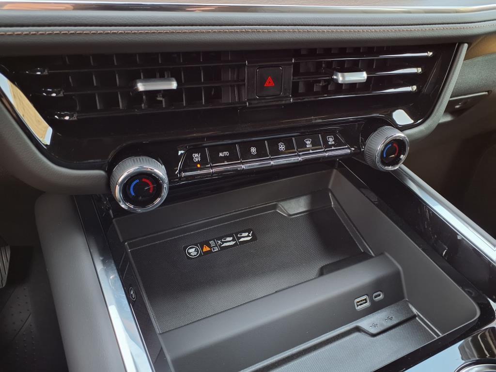 new 2025 Chevrolet Suburban car, priced at $92,335