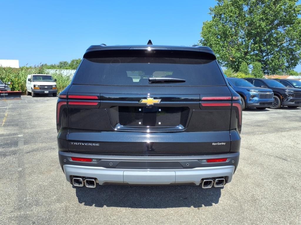 new 2026 Chevrolet Traverse car, priced at $44,345