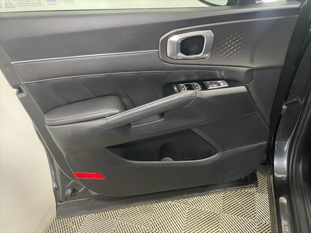 used 2023 Kia Sorento car, priced at $33,996
