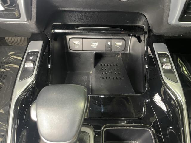 used 2023 Kia Sorento car, priced at $33,996