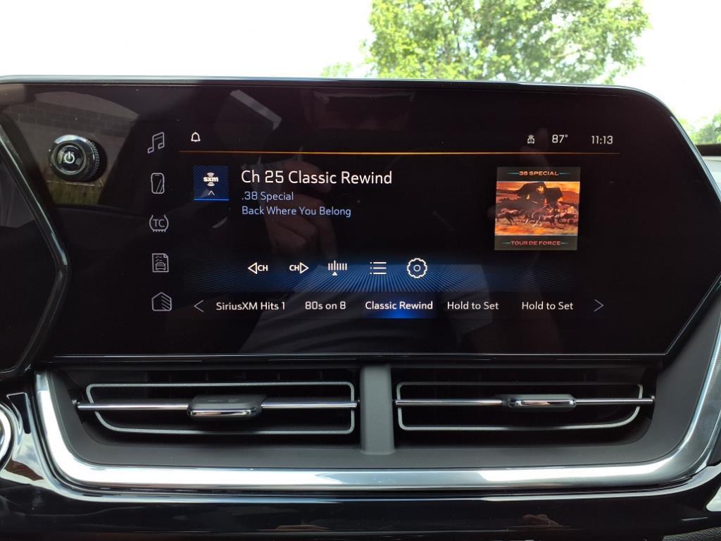 new 2025 Chevrolet Trax car, priced at $26,930