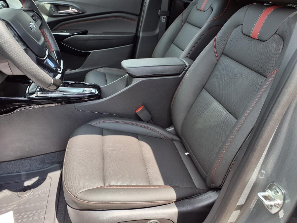 new 2025 Chevrolet Trax car, priced at $26,930