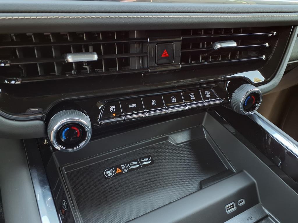 new 2025 Chevrolet Suburban car, priced at $82,915