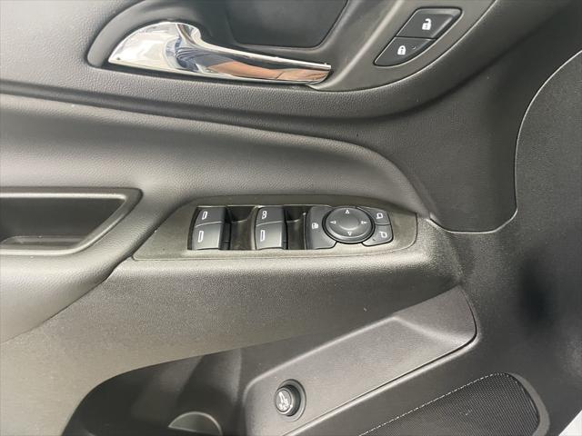 used 2024 Chevrolet Equinox car, priced at $26,987