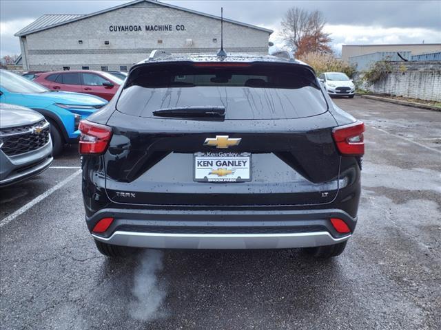 new 2025 Chevrolet Trax car, priced at $25,180