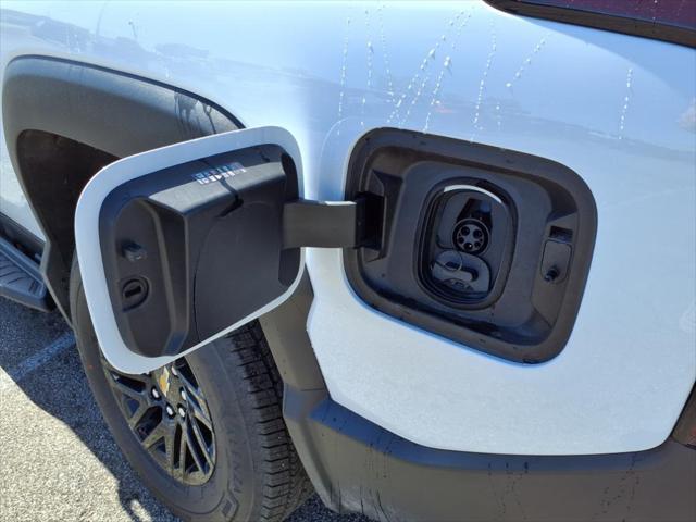 new 2024 Chevrolet Silverado EV car