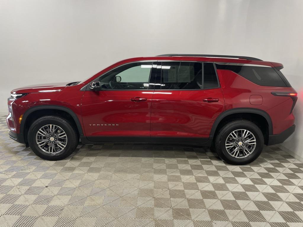 used 2024 Chevrolet Traverse car, priced at $36,498
