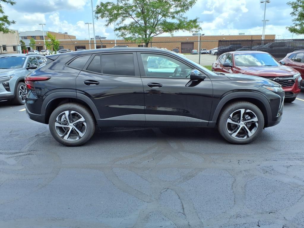 new 2025 Chevrolet Trax car, priced at $25,325