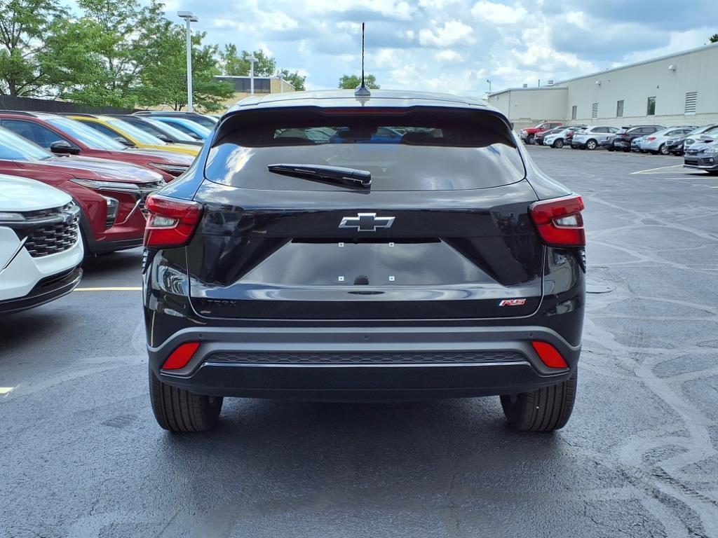 new 2025 Chevrolet Trax car, priced at $25,325