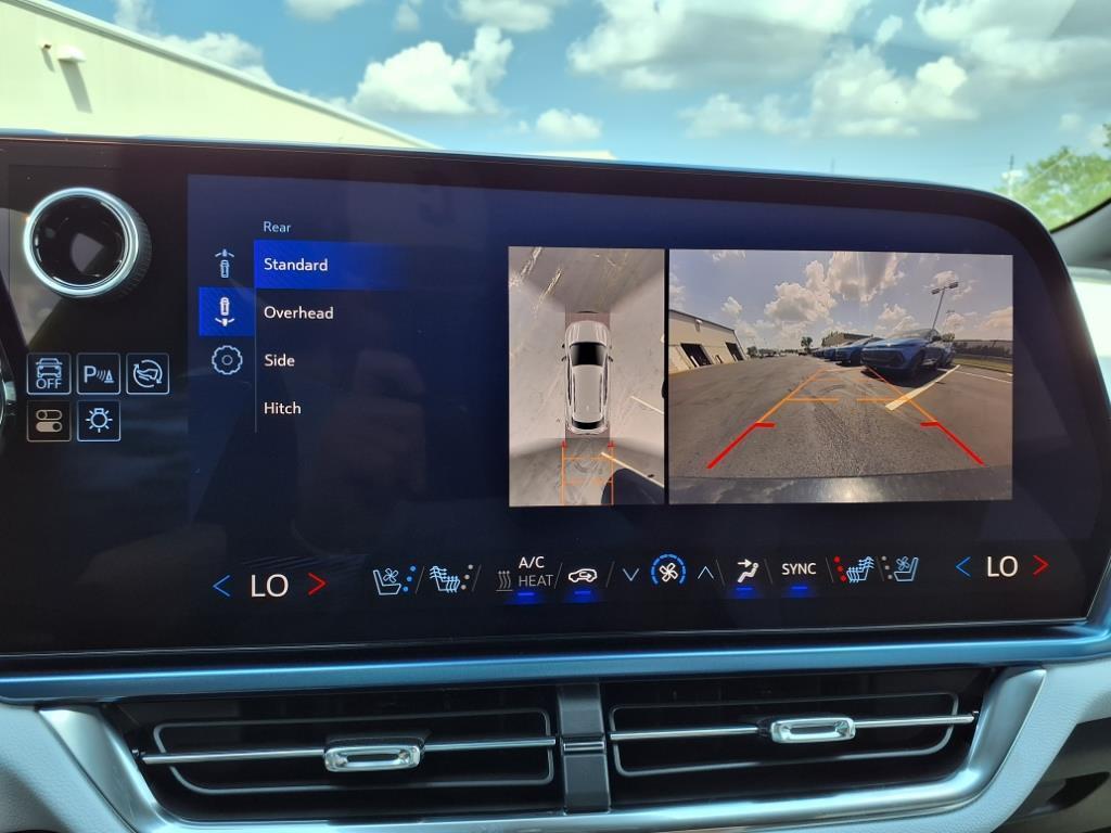new 2025 Chevrolet Equinox EV car