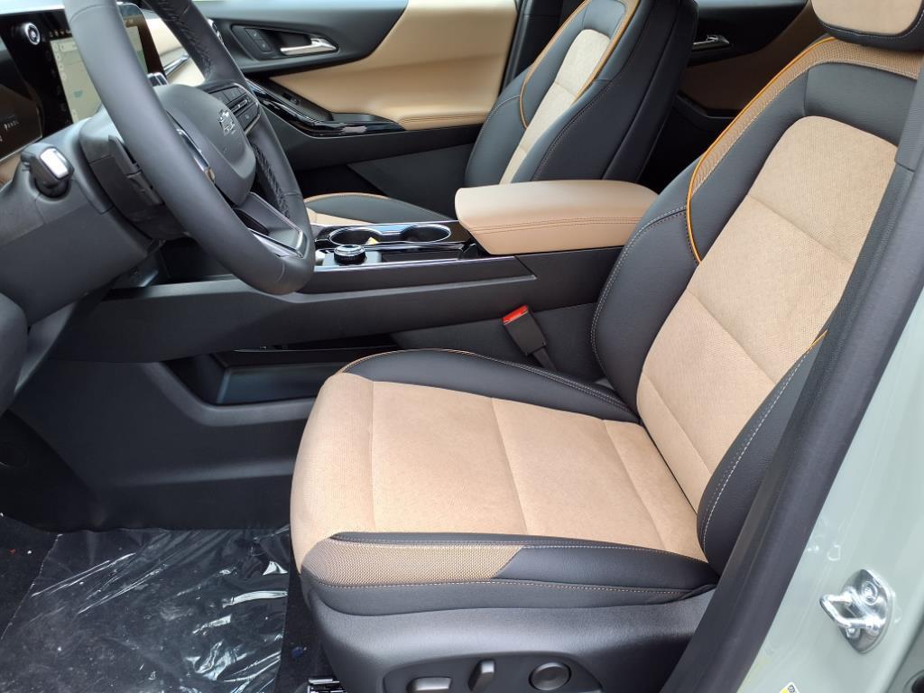 new 2026 Chevrolet Equinox car, priced at $35,890