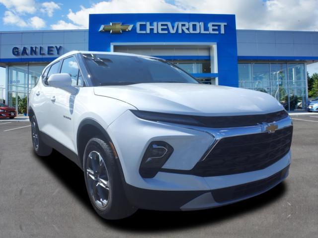 new 2025 Chevrolet Blazer car, priced at $38,670