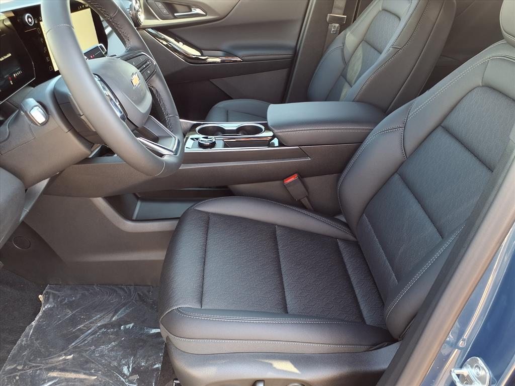 new 2026 Chevrolet Equinox car, priced at $34,430