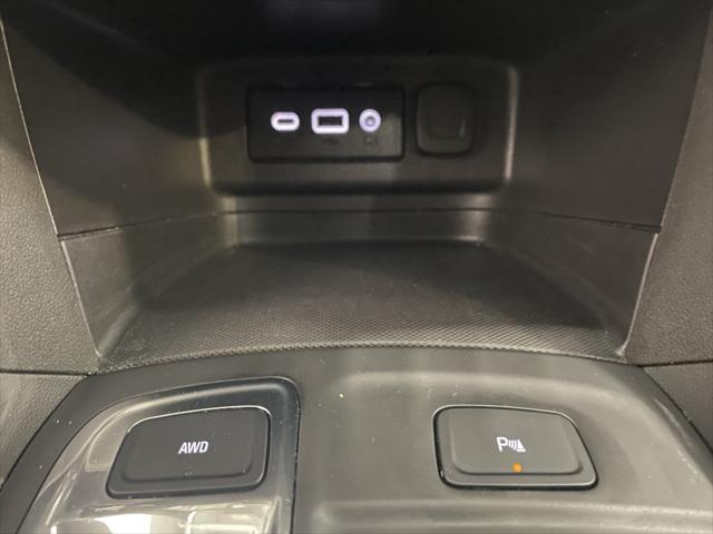 used 2024 Chevrolet Equinox car, priced at $26,987
