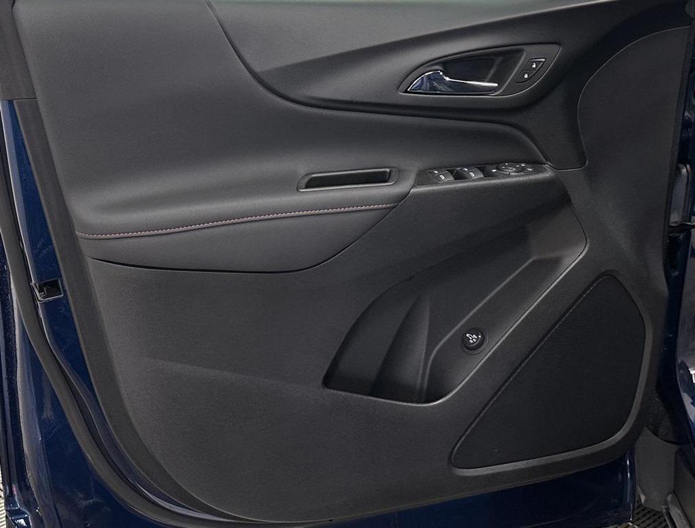 used 2023 Chevrolet Equinox car, priced at $25,899