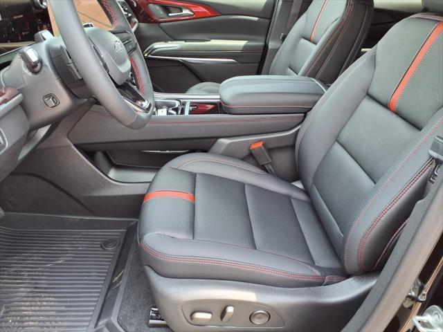 new 2025 Chevrolet Traverse car, priced at $59,445