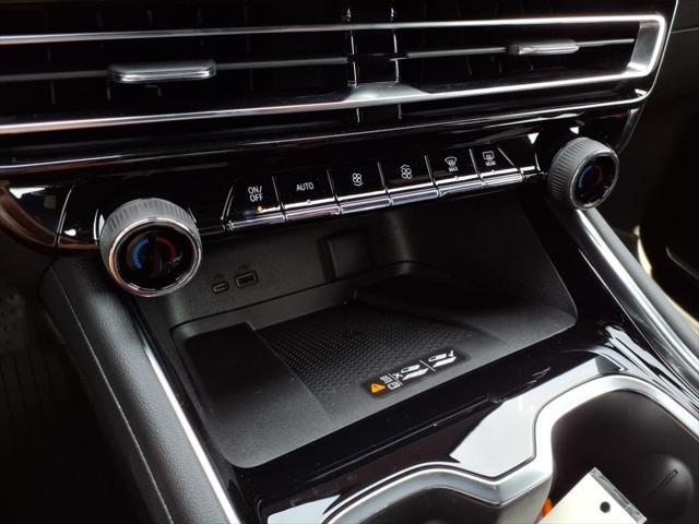 new 2025 Chevrolet Traverse car, priced at $59,445