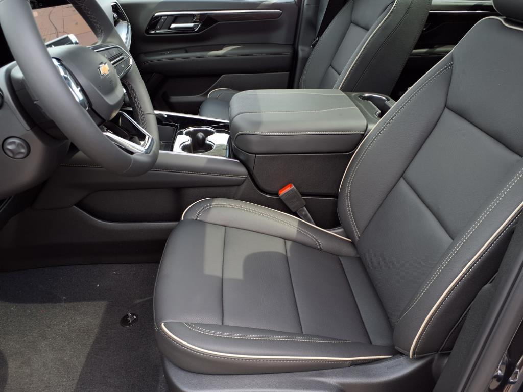 new 2025 Chevrolet Suburban car, priced at $89,180