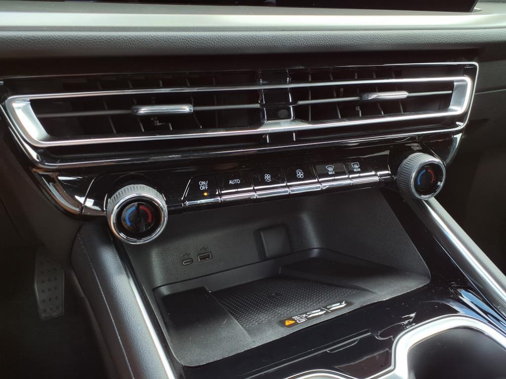 new 2025 Chevrolet Traverse car, priced at $46,380
