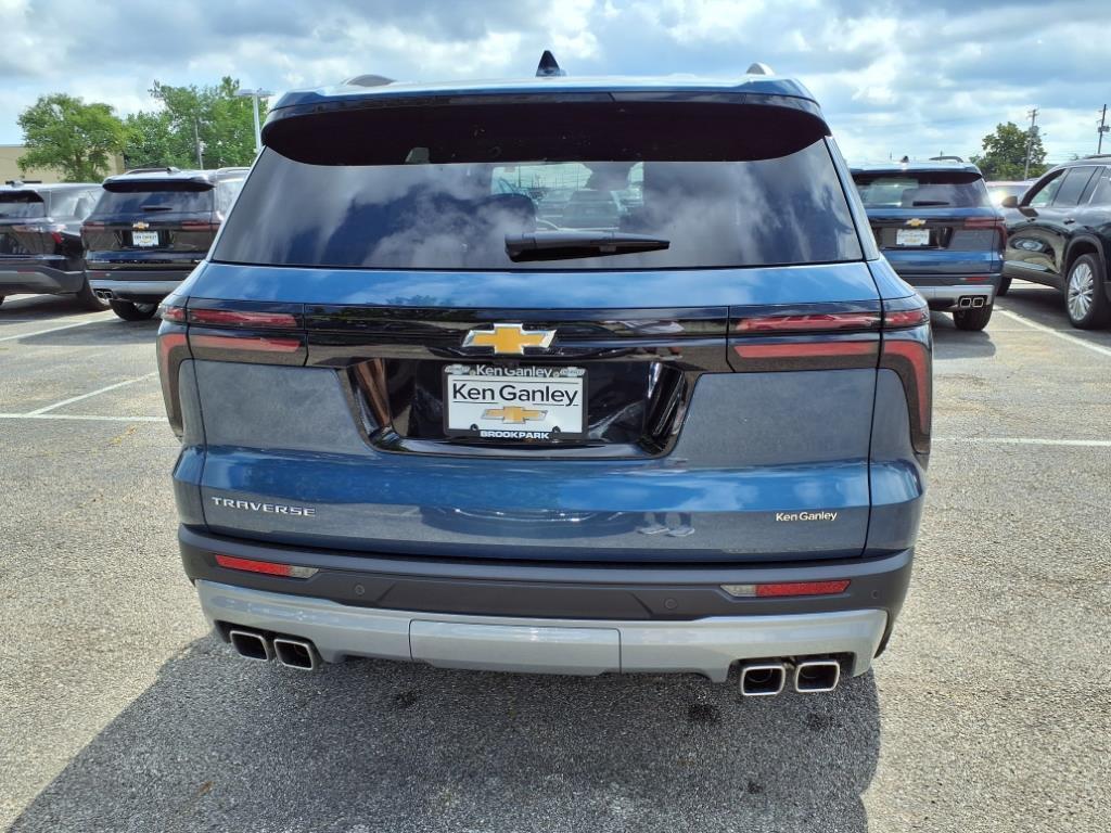 new 2025 Chevrolet Traverse car, priced at $46,380