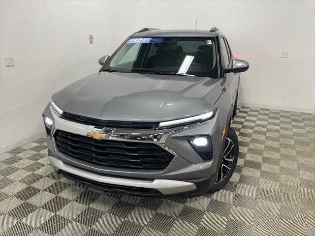 used 2025 Chevrolet TrailBlazer car, priced at $28,634