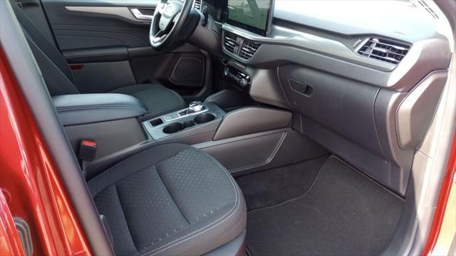 new 2025 Ford Escape car, priced at $33,718