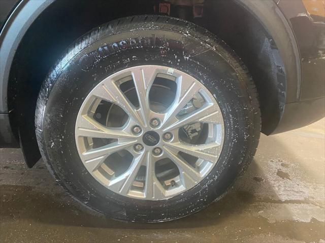 new 2025 Ford Escape car, priced at $33,013