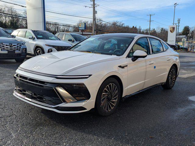 new 2025 Hyundai Sonata Hybrid car, priced at $36,532