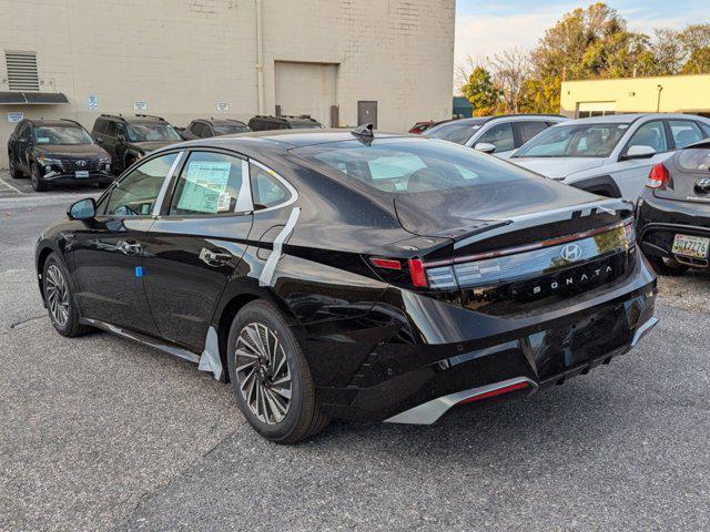 new 2025 Hyundai Sonata Hybrid car, priced at $38,135