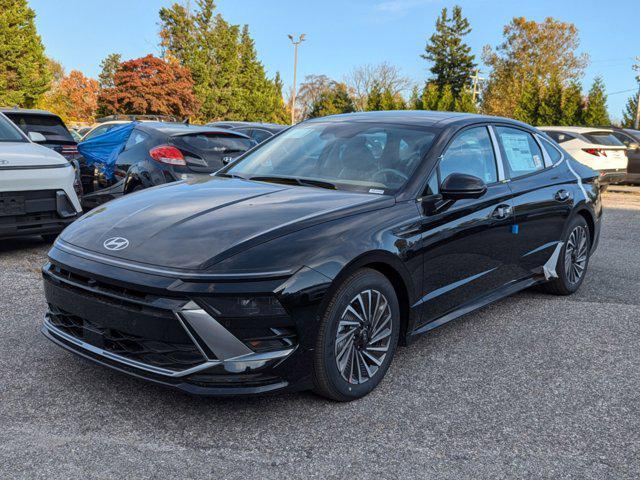 new 2025 Hyundai Sonata Hybrid car, priced at $38,135