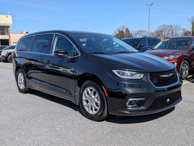 used 2023 Chrysler Pacifica car, priced at $21,512