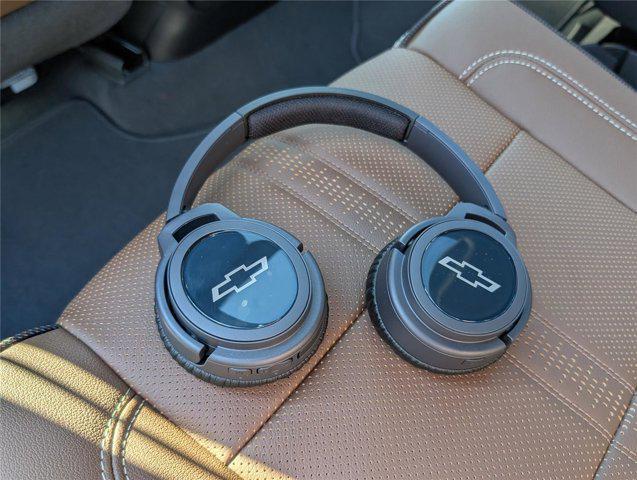 new 2026 Chevrolet Suburban car, priced at $92,080