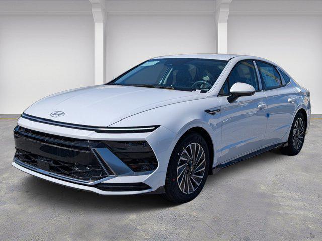 new 2025 Hyundai Sonata Hybrid car, priced at $30,095