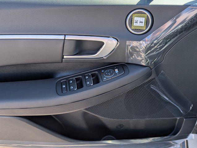 new 2025 Hyundai Sonata Hybrid car, priced at $30,345