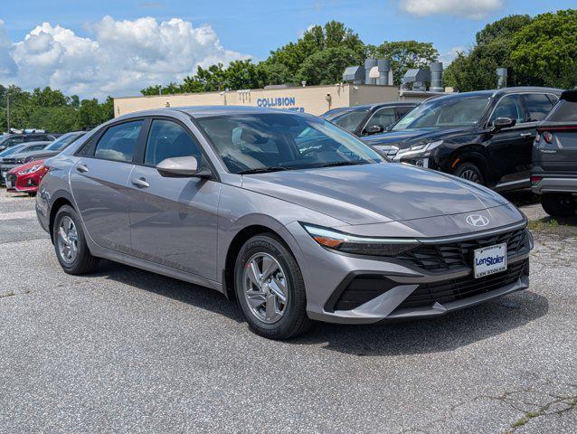 new 2025 Hyundai Elantra car, priced at $22,305