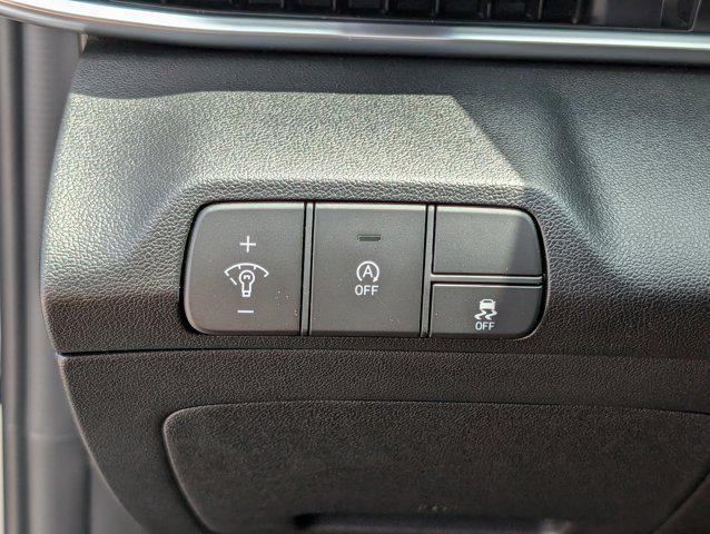 new 2025 Hyundai Elantra car, priced at $22,305