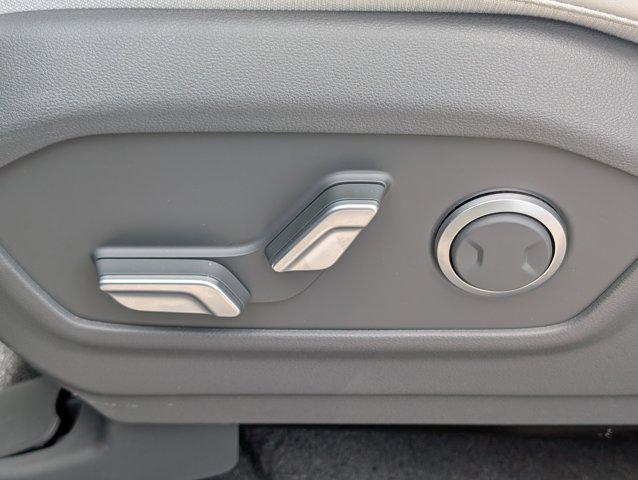 new 2025 Hyundai Santa Fe car, priced at $36,317