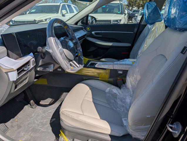 new 2025 Hyundai Sonata Hybrid car, priced at $35,901