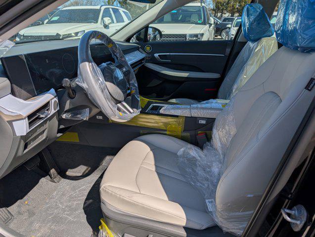 new 2025 Hyundai Sonata Hybrid car, priced at $35,901