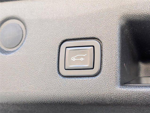 used 2022 Chevrolet Equinox car, priced at $17,500