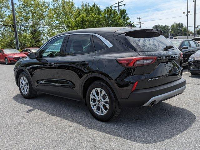 used 2023 Ford Escape car, priced at $19,999