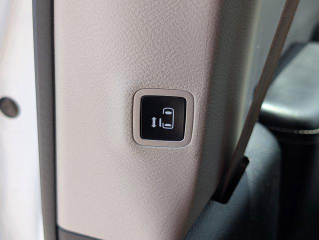 used 2022 Chrysler Pacifica car, priced at $20,995