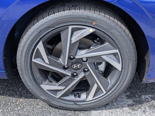new 2025 Hyundai Elantra car, priced at $25,844