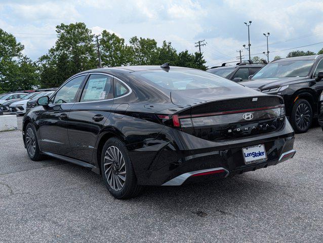 new 2025 Hyundai Sonata Hybrid car, priced at $35,151