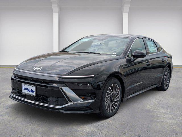 new 2025 Hyundai Sonata Hybrid car, priced at $35,651