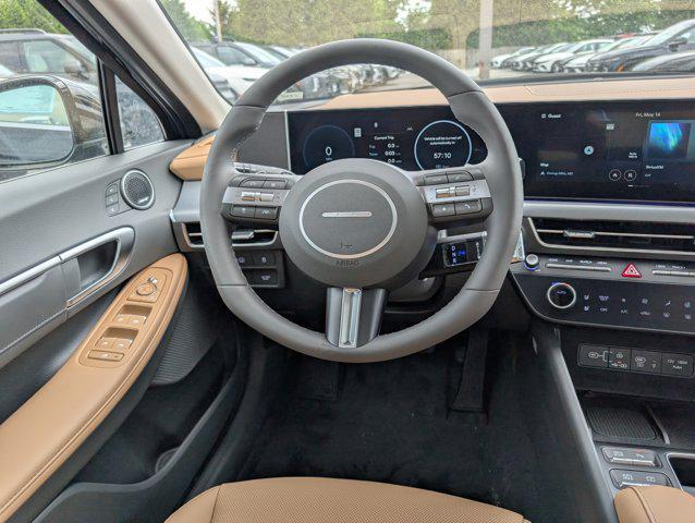 new 2025 Hyundai Sonata Hybrid car, priced at $35,151