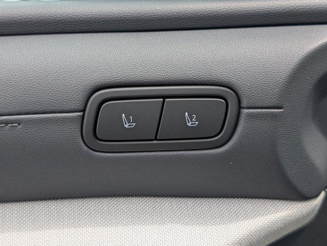 new 2025 Hyundai TUCSON Hybrid car, priced at $39,424