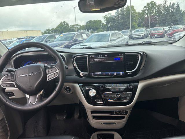 used 2023 Chrysler Pacifica car, priced at $22,000