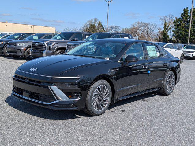 new 2025 Hyundai Sonata Hybrid car, priced at $36,156