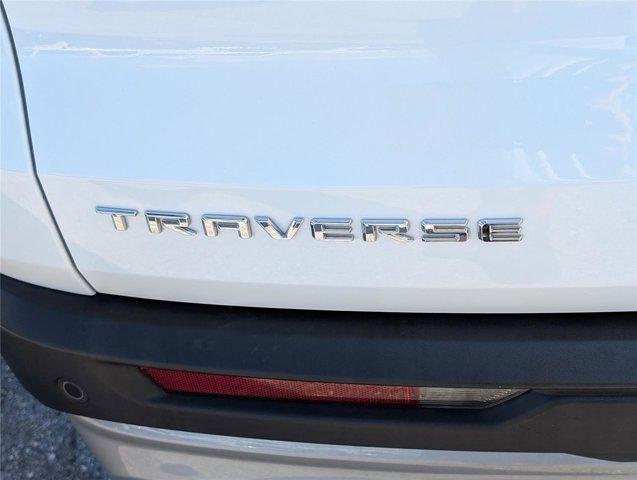 used 2025 Chevrolet Traverse car, priced at $37,000